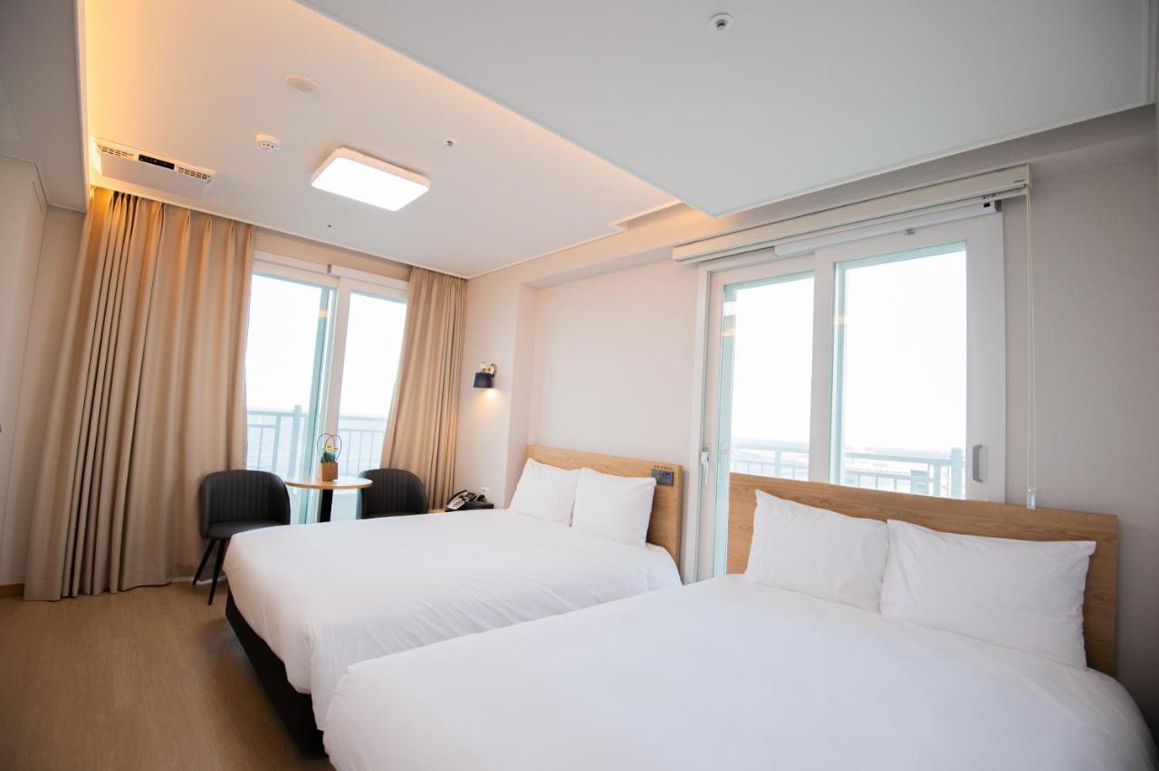 Gangneung Pineart Label Hotel Екстериор снимка