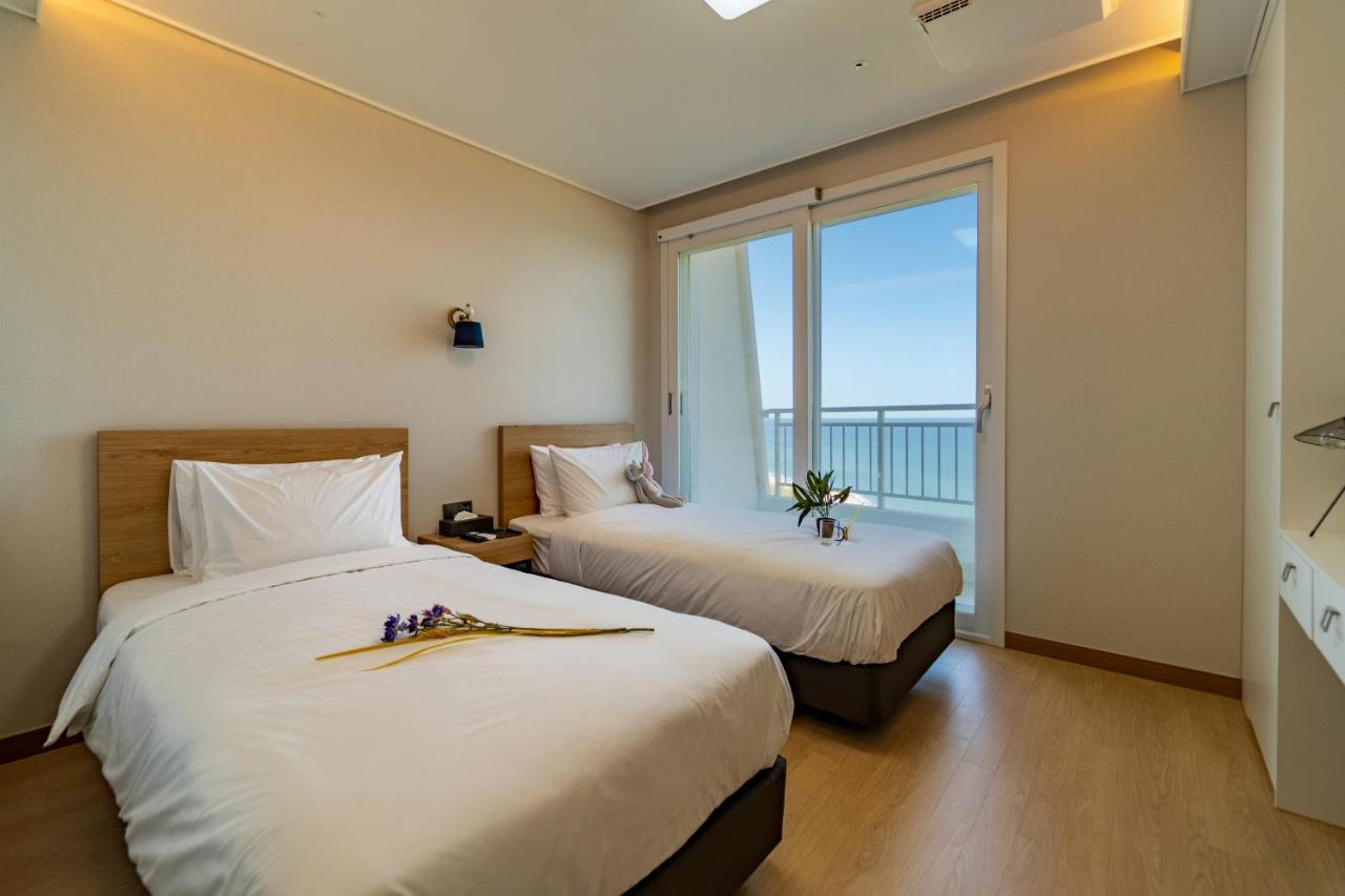 Gangneung Pineart Label Hotel Екстериор снимка