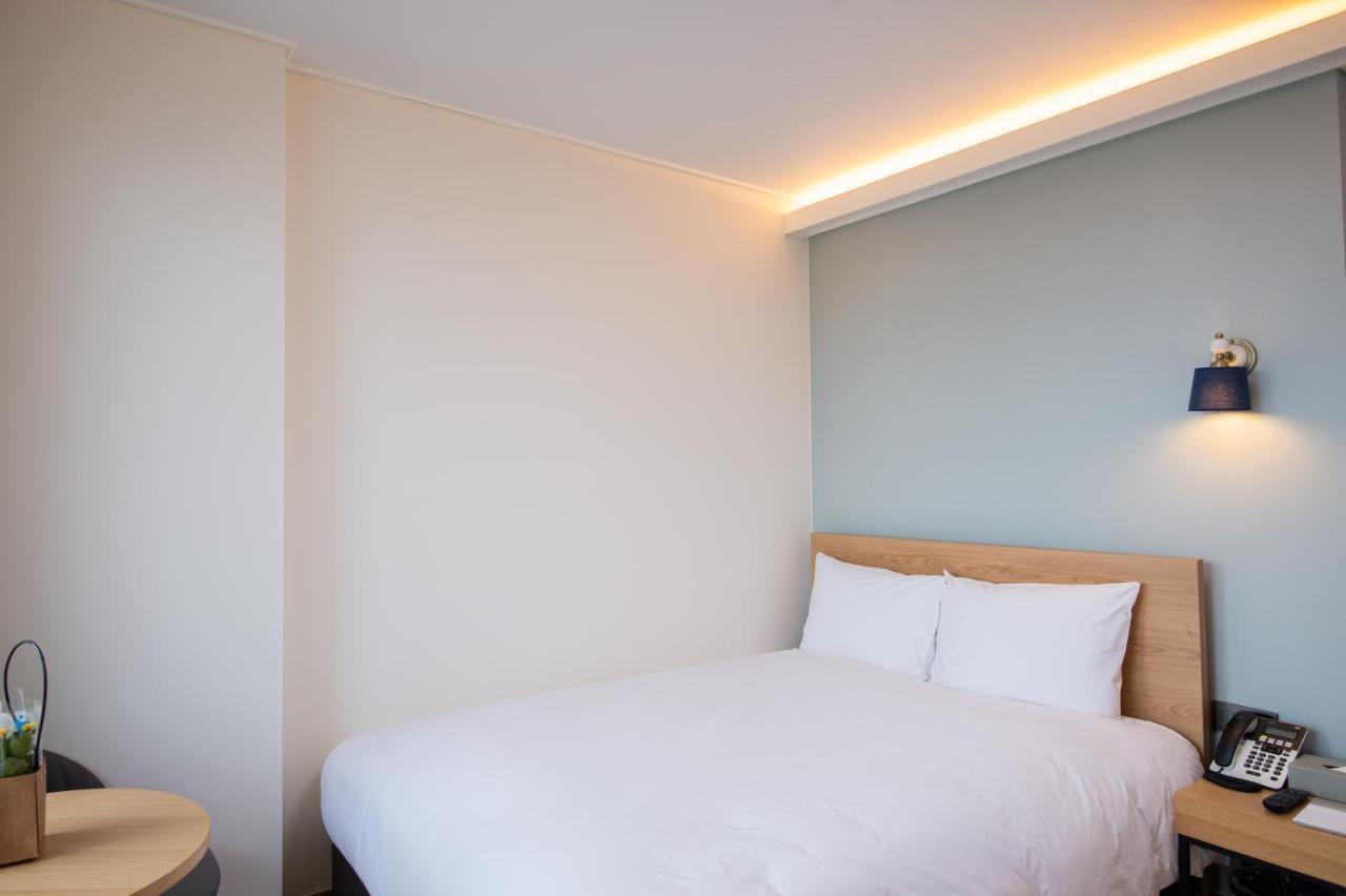 Gangneung Pineart Label Hotel Екстериор снимка